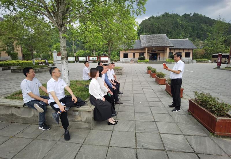 “瞻望十四五 勠力再启航”凯时AG建设党支部发展红色星期五主题党日活动 (2)_800-550 “瞻望十四五 勠力再启航”凯时AG建设党支部发展红色星期五主题党日活动 (2)_800-550